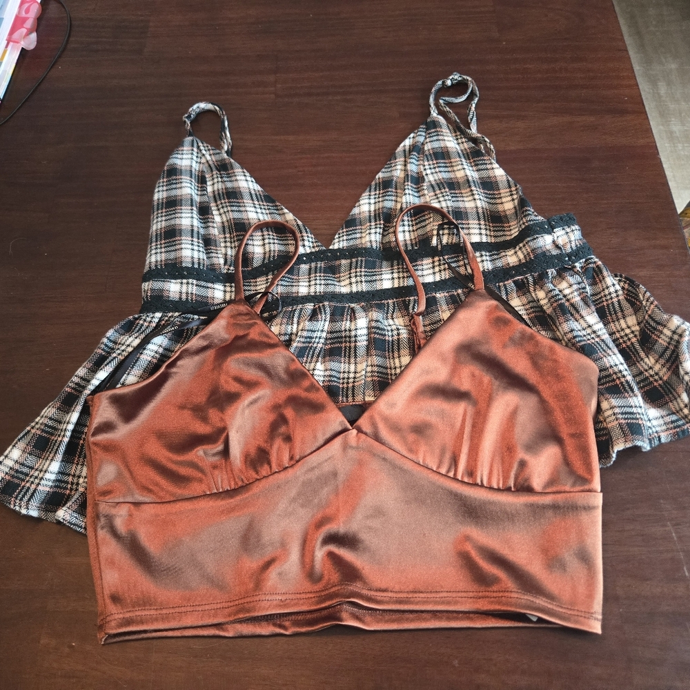 Forever 21 two tops cropped M